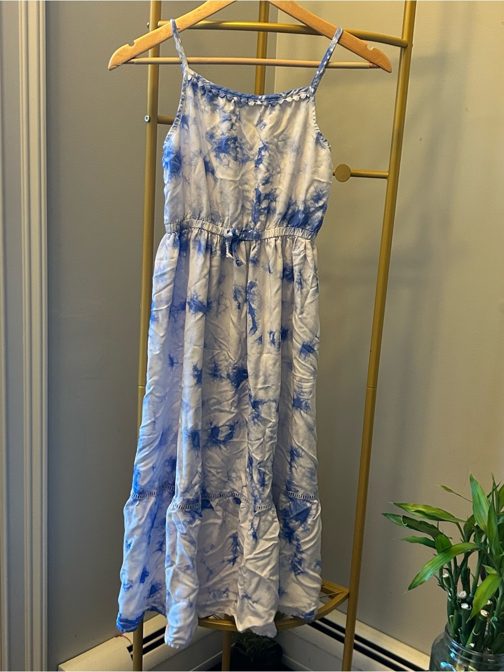 Cat & Jack Blue and White Tie-Dye Maxi Dress with Spaghetti Straps size L 10/12
